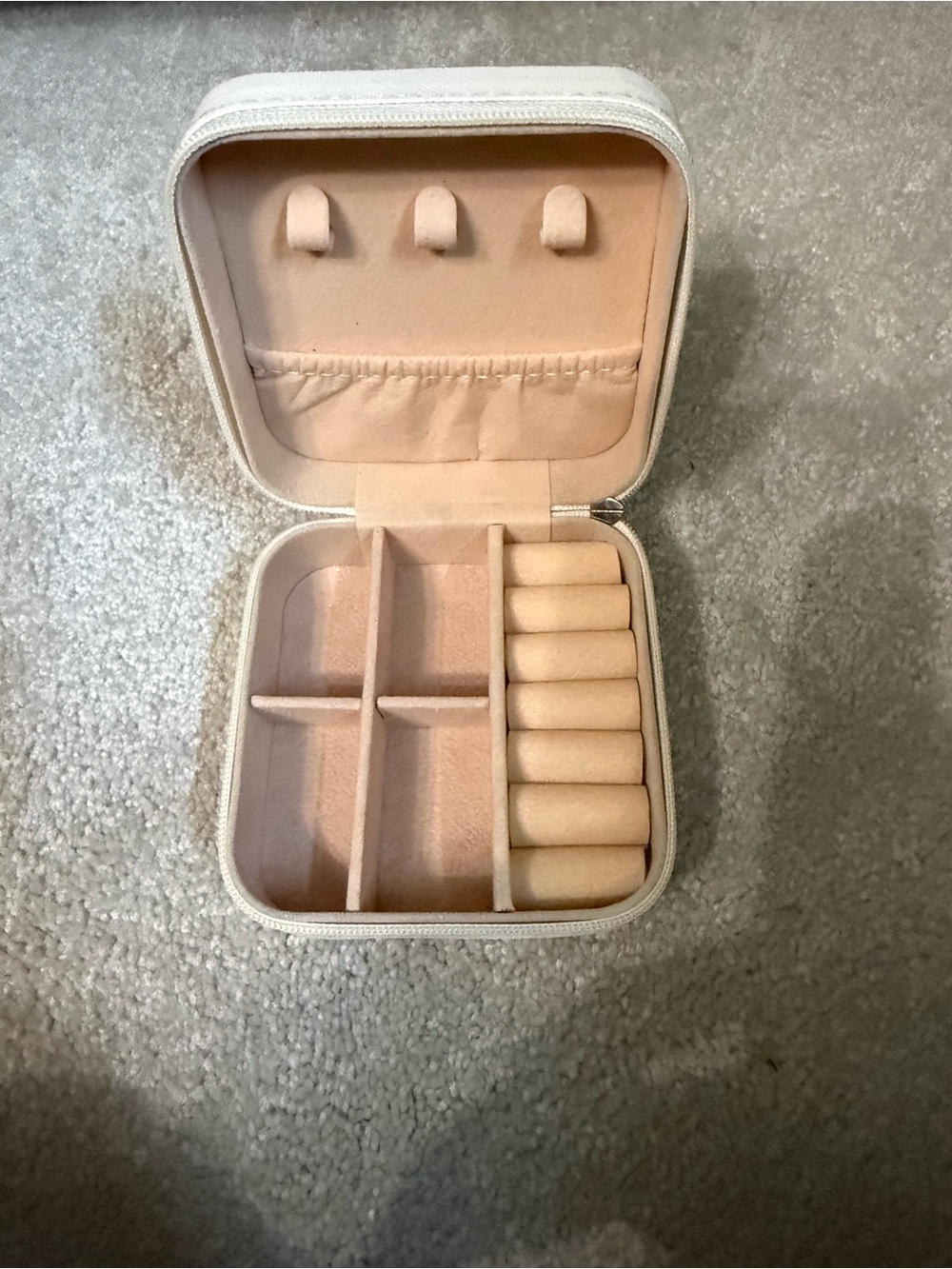 Compact Travel Jewelry Case - Light Pink Velvet